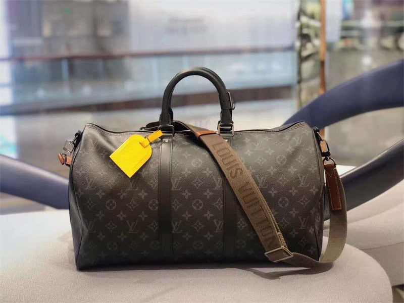 LV Talon Voyager Duffle