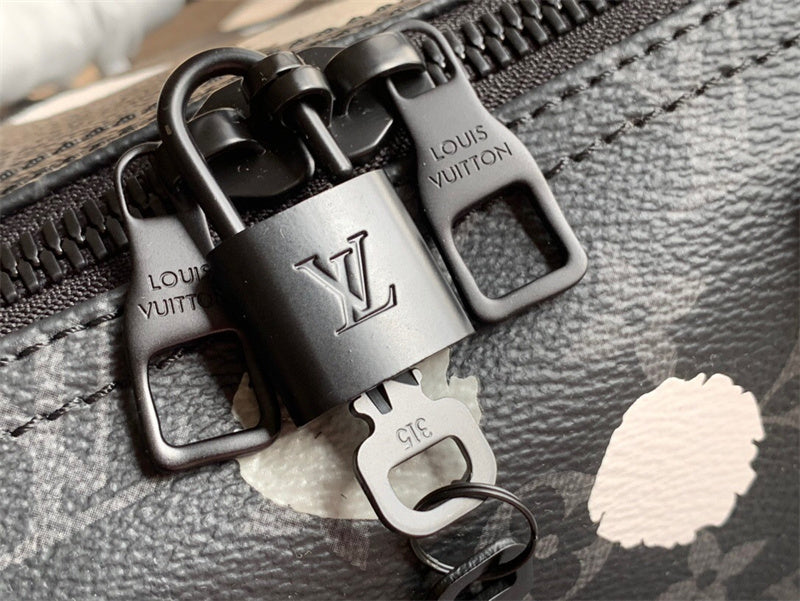 LV Yayo Voyager Duffle